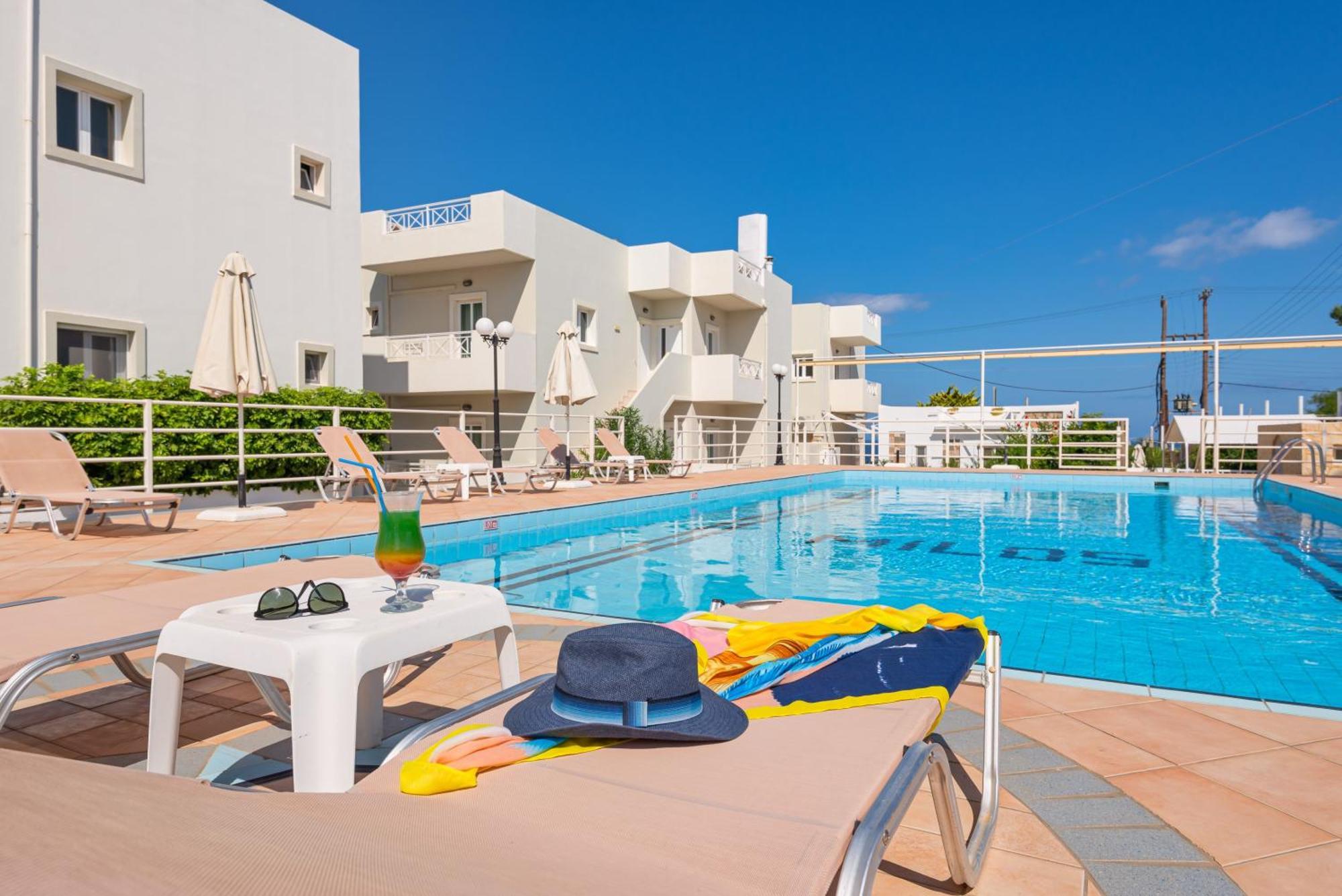 Mylos Apartments Anissaras ヘルソニソス エクステリア 写真