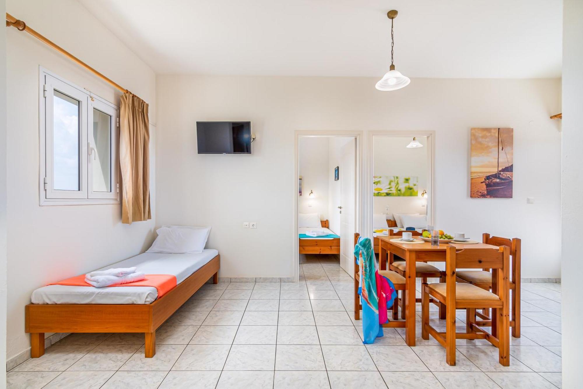 Mylos Apartments Anissaras ヘルソニソス エクステリア 写真